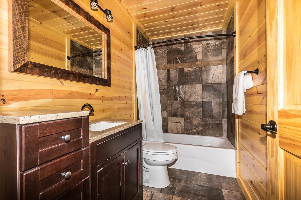 Hocking Hills Cabins & Resort Foxfire โลแกน ภายนอก รูปภาพ