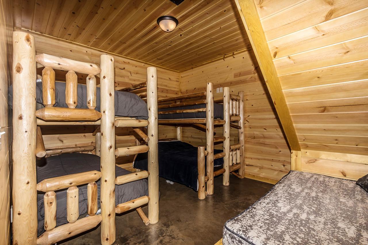 Hocking Hills Cabins & Resort Foxfire โลแกน ภายนอก รูปภาพ